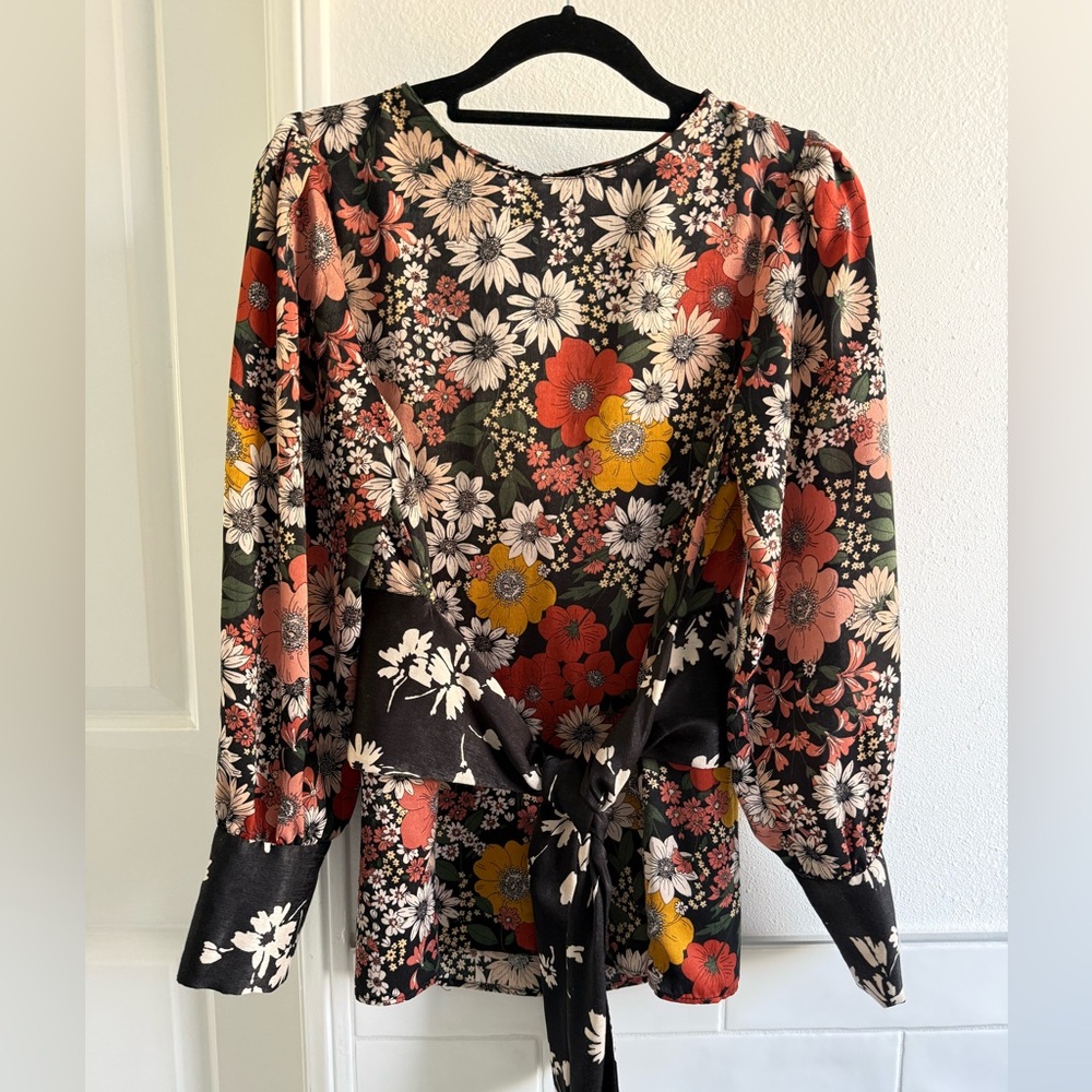 Zara Long Sleeve Floral Silky Blouse size Small